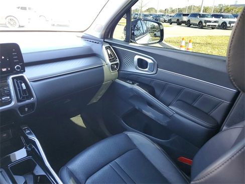 Certified 2023 Kia Sorento SX image 11