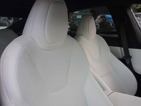 Used 2023 Tesla Model S AWD/4WD image 32