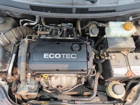 Used 2011 Chevrolet Aveo LT w/ Power and Convenience Package FWD image 10