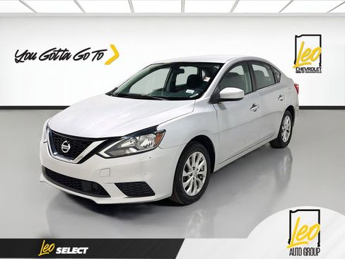 Used 2019 Nissan Sentra SV FWD image 1