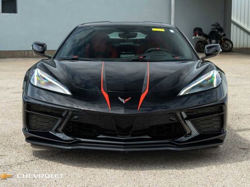 Used 2020 Chevrolet Corvette Stingray Preferred Cpe w/ 2LT Preferred Equipment Group RWD image 3