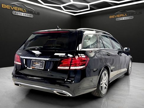 Used 2016 Mercedes-Benz E 350 4MATIC Wagon image 5
