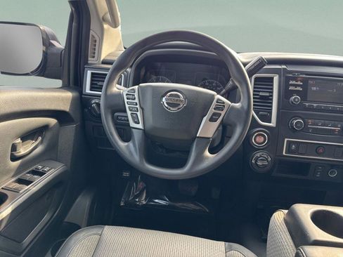 Used 2018 Nissan Titan S w/ S Utility Package image 23