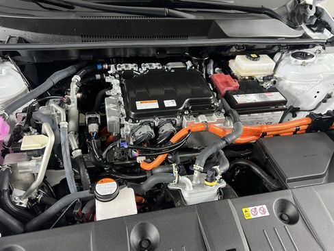 Used 2024 Toyota bZ4X XLE w/ Weather Package image 33