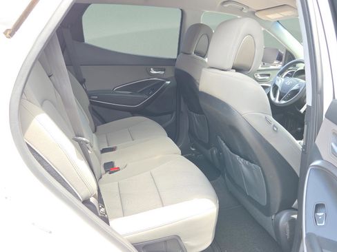 Used 2017 Hyundai Santa Fe Sport FWD image 20