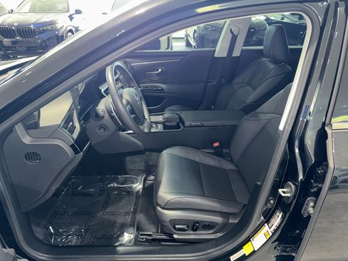 Used 2022 Lexus ES 350 w/ Premium Package image 18