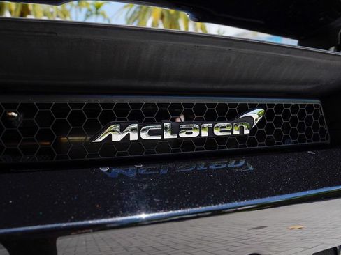 Used 2021 McLaren 720S Spider RWD image 34
