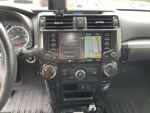 Certified 2023 Toyota 4Runner TRD Off-Road Premium AWD/4WD image 25