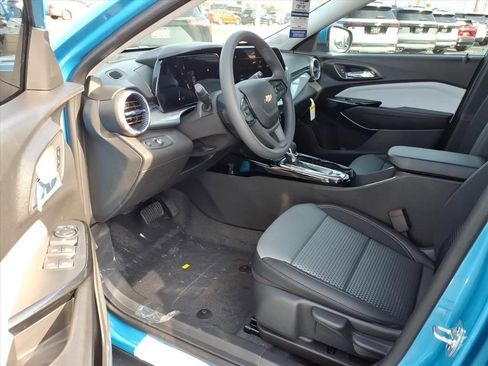New 2026 Chevrolet Trax LT image 11