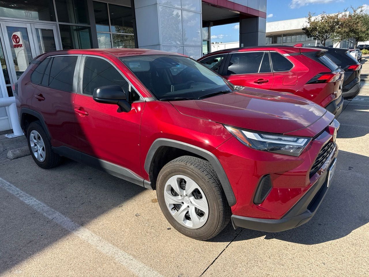 Used 2025 Toyota RAV4 LE FWD image 3