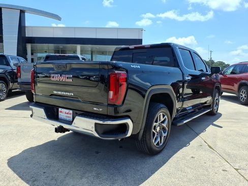 Used 2024 GMC Sierra 1500 SLT w/ SLT Convenience Package AWD/4WD image 7
