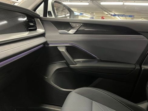 New 2026 Volkswagen Tiguan SE image 30