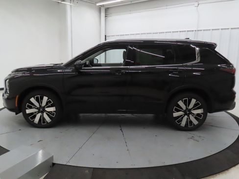 New 2026 Mitsubishi Outlander SEL FWD image 7