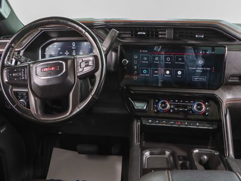 Used 2024 GMC Sierra 2500 AT4 w/ AT4 Premium Plus Package image 18