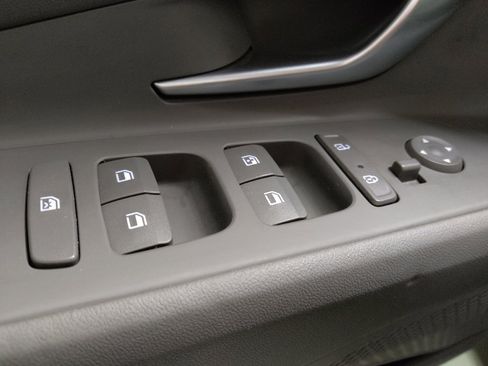 Used 2023 Hyundai Elantra SEL w/ Convenience Package image 27