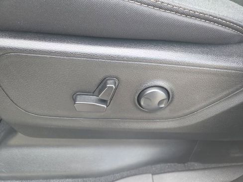 Used 2025 RAM 1500 Big Horn AWD/4WD image 19