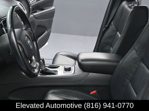 Used 2020 Jeep Grand Cherokee Limited image 17