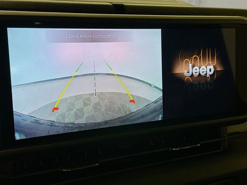 Used 2024 Jeep Wrangler Willys image 22