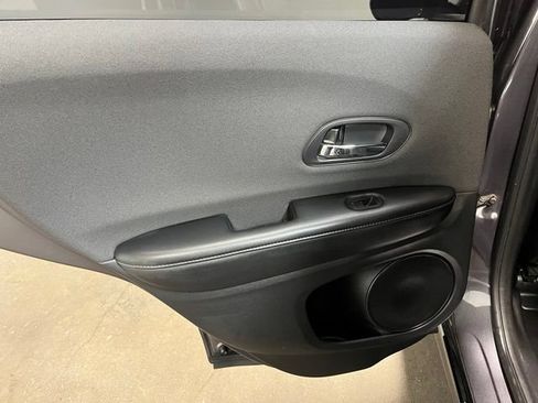 Used 2019 Honda HR-V Sport image 16