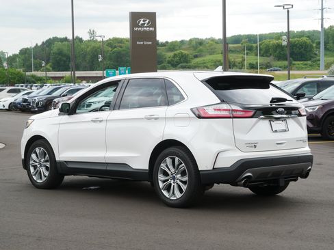 Used 2019 Ford Edge Titanium w/ Equipment Group 301A AWD/4WD image 8