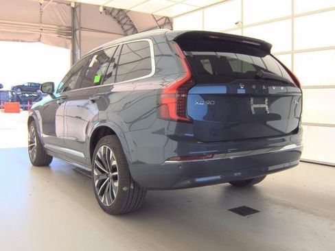 Certified 2025 Volvo XC90 B6 Plus image 5