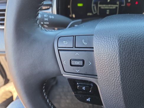 Certified 2025 Toyota Camry SE image 27