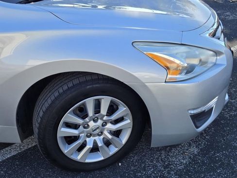 Used 2014 Nissan Altima 2.5 S image 7