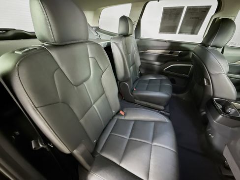 Used 2021 Kia Telluride EX w/ EX Premium Package image 36