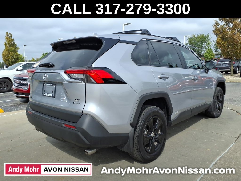 Used 2025 Toyota RAV4 LE AWD/4WD image 7