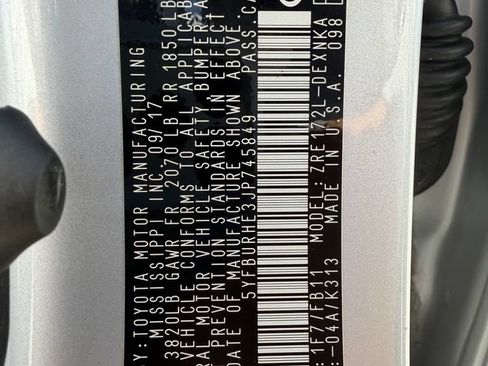 Used 2018 Toyota Corolla LE FWD image 27