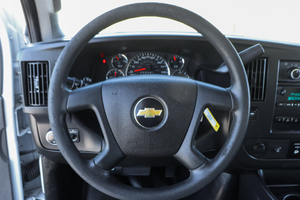 Used 2020 Chevrolet Express 3500 w/ Chrome Appearance Package RWD image 20