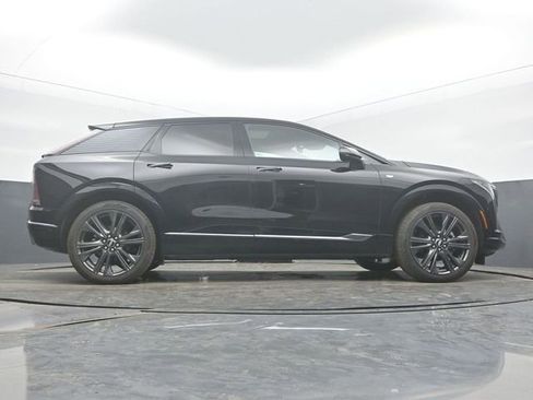 New 2026 Cadillac Optiq Sport 2 w/ LPO, Floor Liner Package image 52