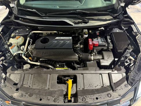 Used 2024 Nissan Rogue SV image 45