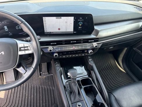 Used 2025 Kia Telluride S FWD image 8