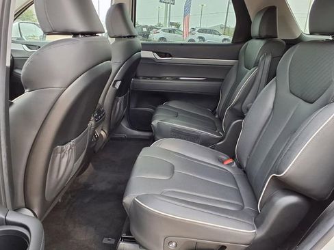 Used 2025 Hyundai Palisade SEL FWD image 8