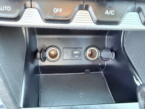 Used 2020 Hyundai Elantra SEL w/ Cargo Package (C1) image 14