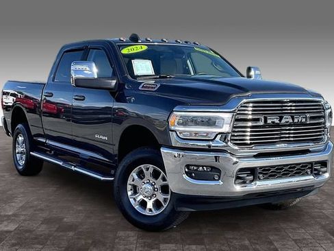 Used 2023 RAM 2500 Laramie AWD/4WD image 11