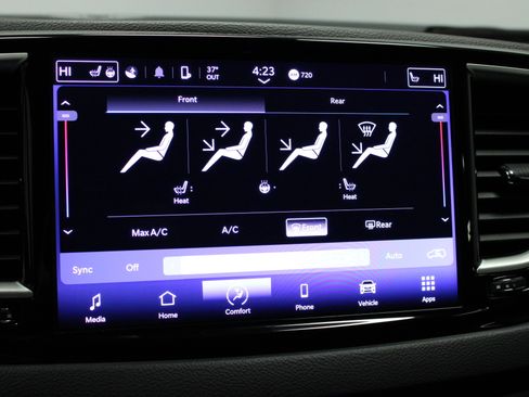 Used 2024 Chrysler Pacifica Touring-L image 26