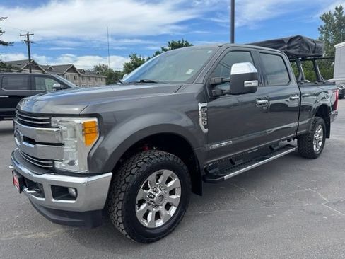 Used 2017 Ford F250 Lariat w/ Chrome Package AWD/4WD image 8