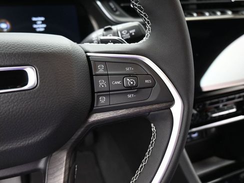 Used 2025 Jeep Grand Cherokee L Limited image 34