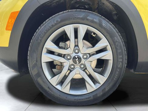 Used 2023 Kia Seltos S FWD image 57