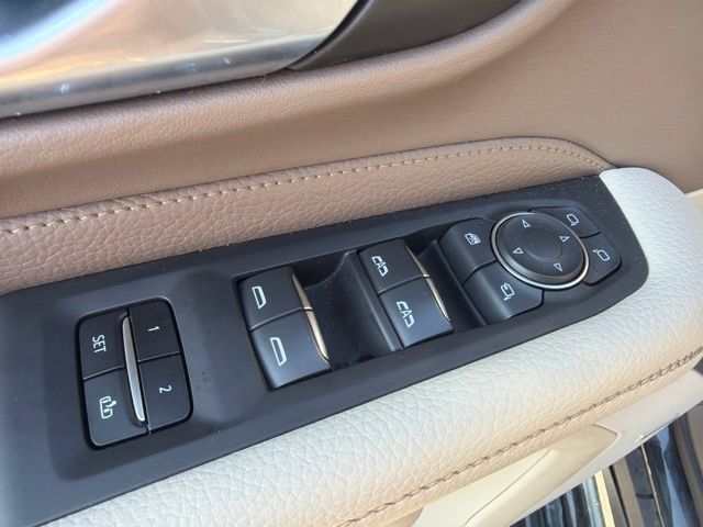 Used 2022 GMC Yukon Denali AWD/4WD image 31