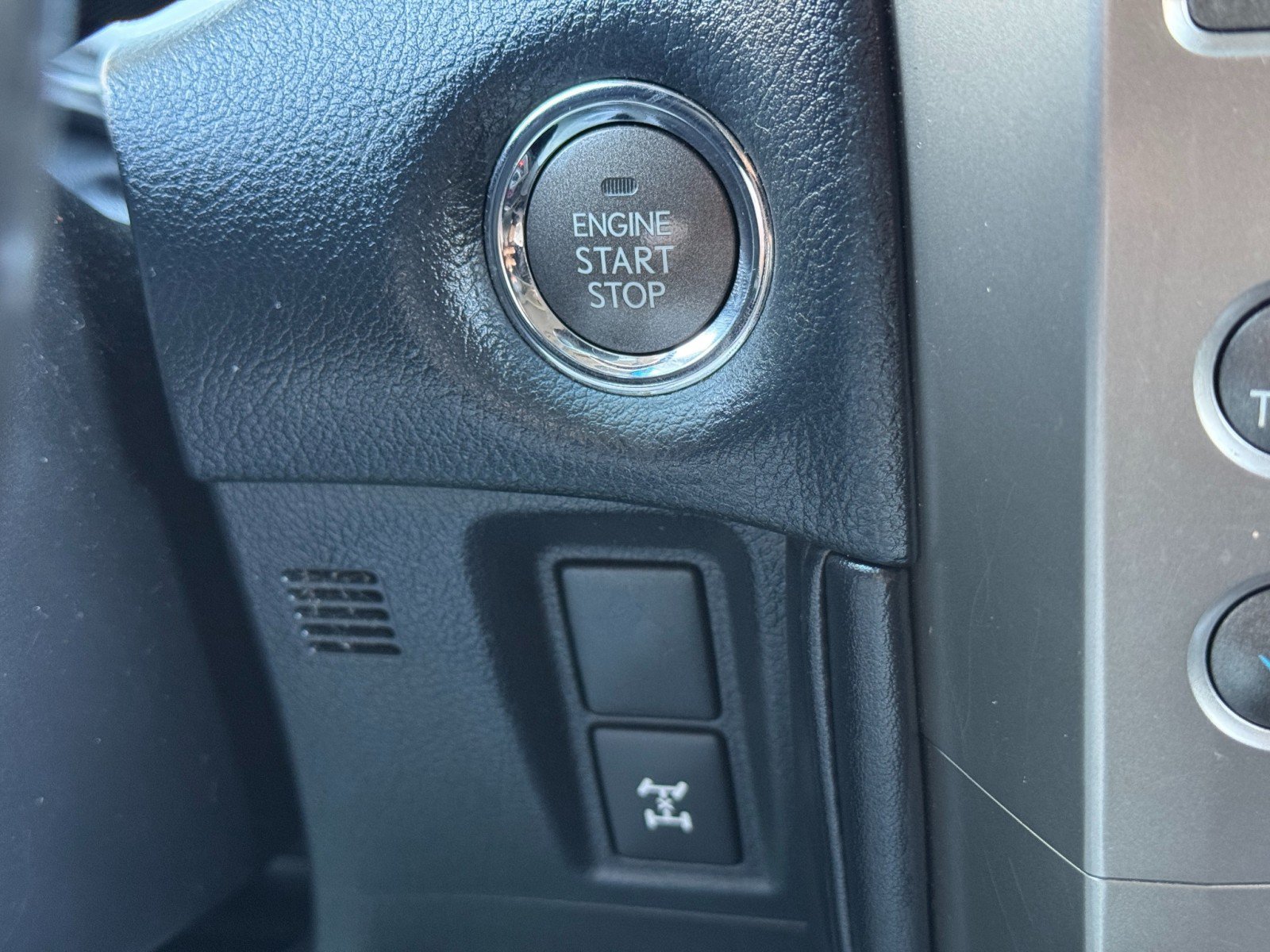 Used 2017 Lexus GX 460 Premium AWD/4WD image 24