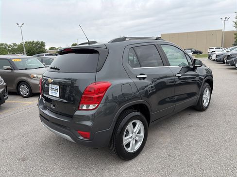 Used 2019 Chevrolet Trax LT w/ LT Convenience Package AWD/4WD image 5
