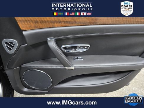 Used 2018 Bentley Flying Spur V8 image 51