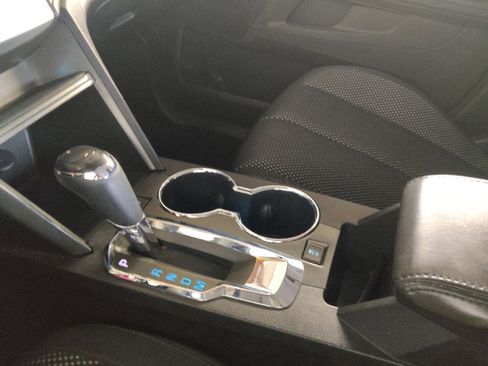 Used 2017 Chevrolet Equinox LS FWD image 26