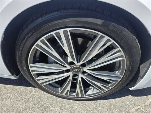 Used 2023 Audi A6 Premium Plus w/ Premium Plus Package AWD/4WD image 9