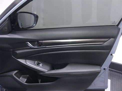 Used 2022 Honda Accord Sport image 18