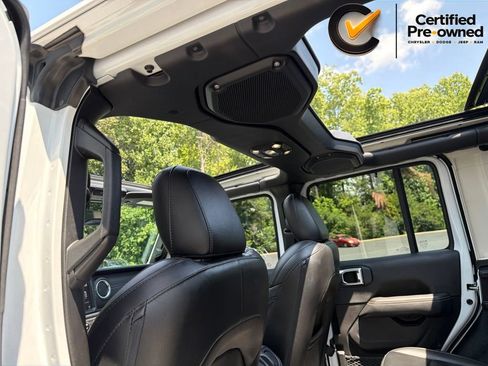 Certified 2022 Jeep Wrangler Unlimited Sahara AWD/4WD image 38