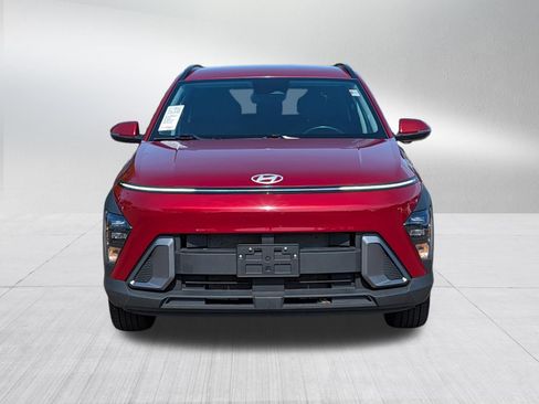 Used 2024 Hyundai Kona SEL FWD image 2